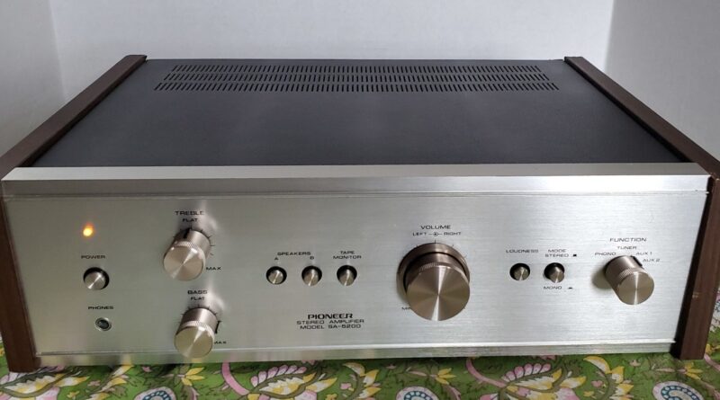 Pioneer SA-5200a Vintage Amplifier 1973 – 1975